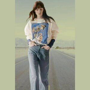 RARE! CUTE! Zara Cream Sweatshirt with Blue Artistic Print VENUS ITALICA